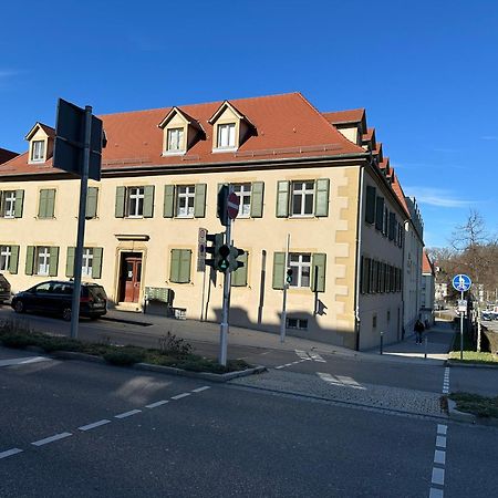 Bella Casa - Business&Family, 100M Zum Konzerteingang Schloss, Parkplatz, Smarttv, Netflix, Waschmaschine, 24H Checkin, 36Qm, Ap 12 Ludwigsburg Exterior photo