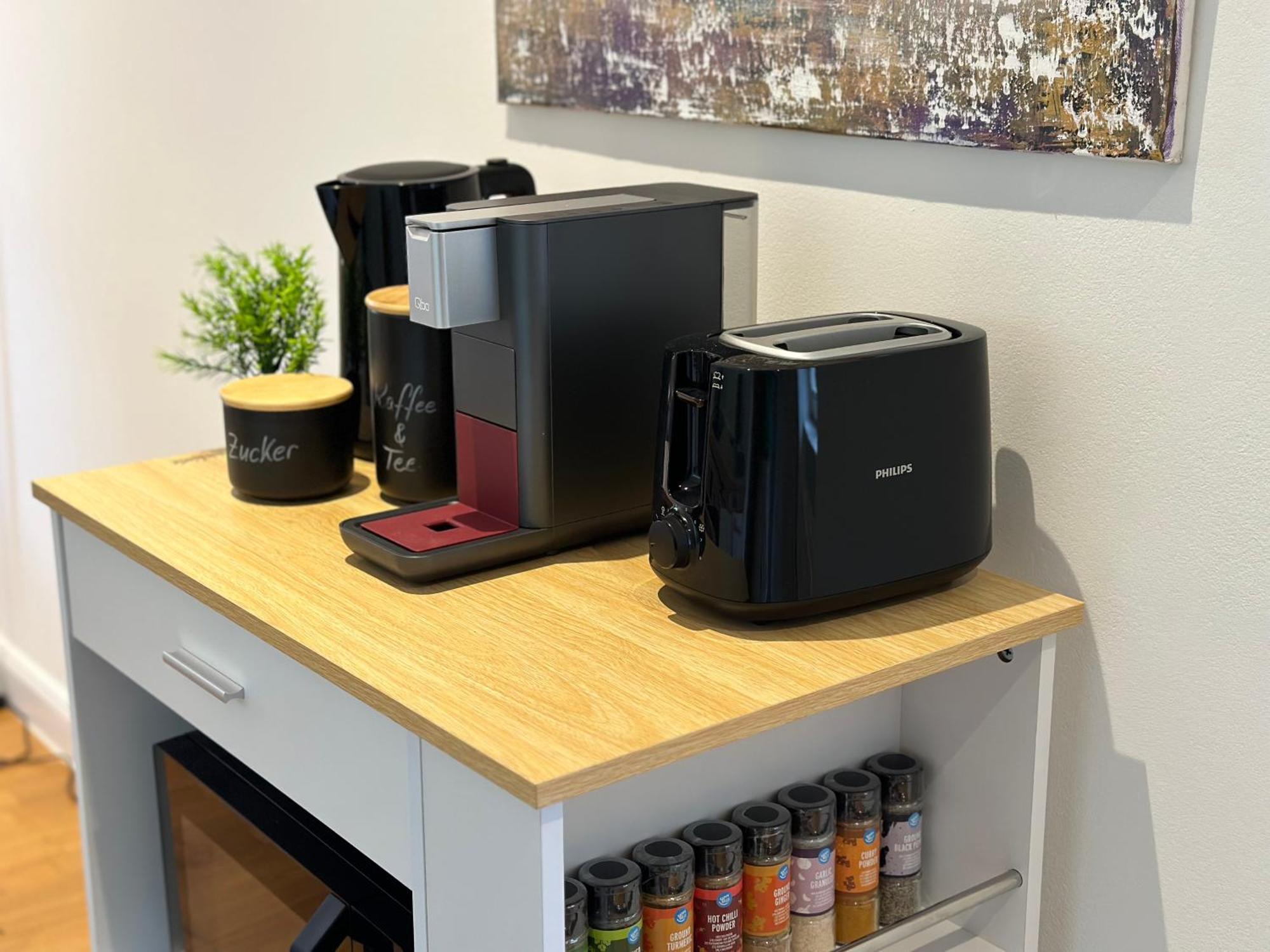 Bella Casa - Business&Family, 100M Zum Konzerteingang Schloss, Parkplatz, Smarttv, Netflix, Waschmaschine, 24H Checkin, 36Qm, Ap 12 Ludwigsburg Exterior photo