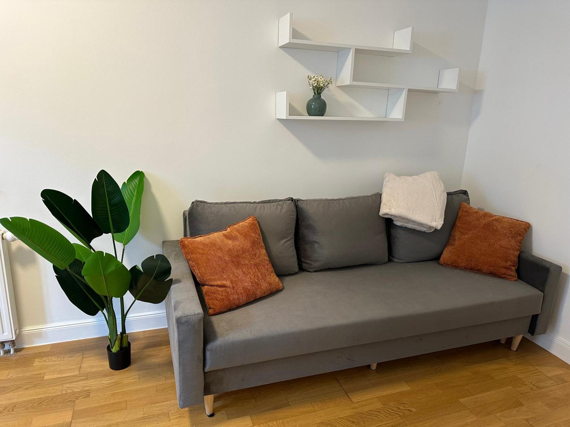 Bella Casa - Business&Family, 100M Zum Konzerteingang Schloss, Parkplatz, Smarttv, Netflix, Waschmaschine, 24H Checkin, 36Qm, Ap 12 Ludwigsburg Exterior photo