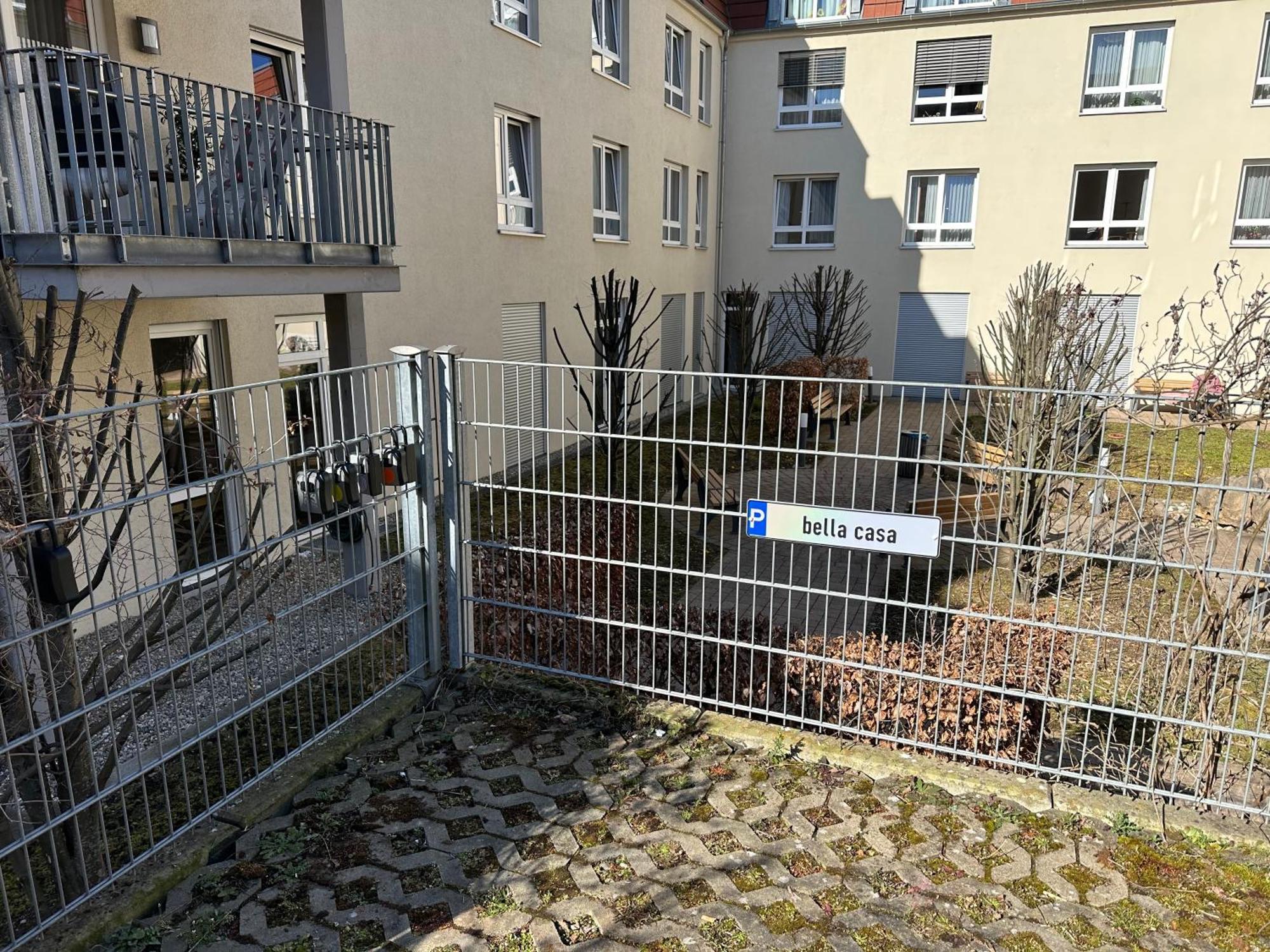 Bella Casa - Business&Family, 100M Zum Konzerteingang Schloss, Parkplatz, Smarttv, Netflix, Waschmaschine, 24H Checkin, 36Qm, Ap 12 Ludwigsburg Exterior photo